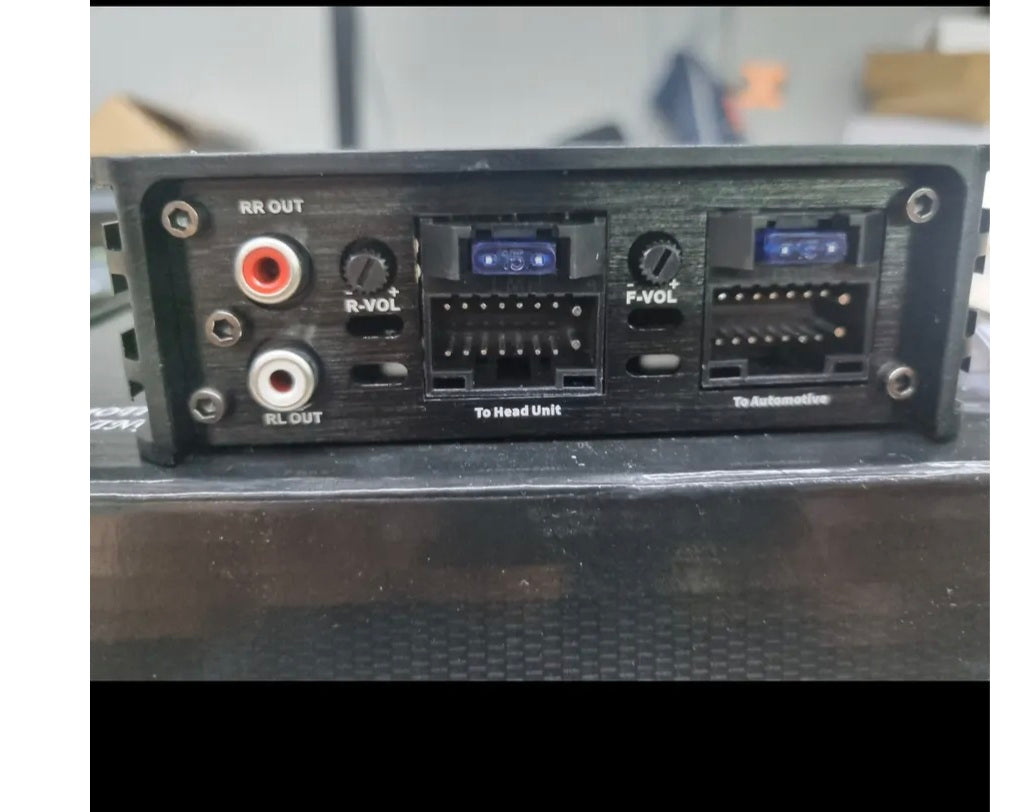 Amplificatore per autoradio android Plug and play